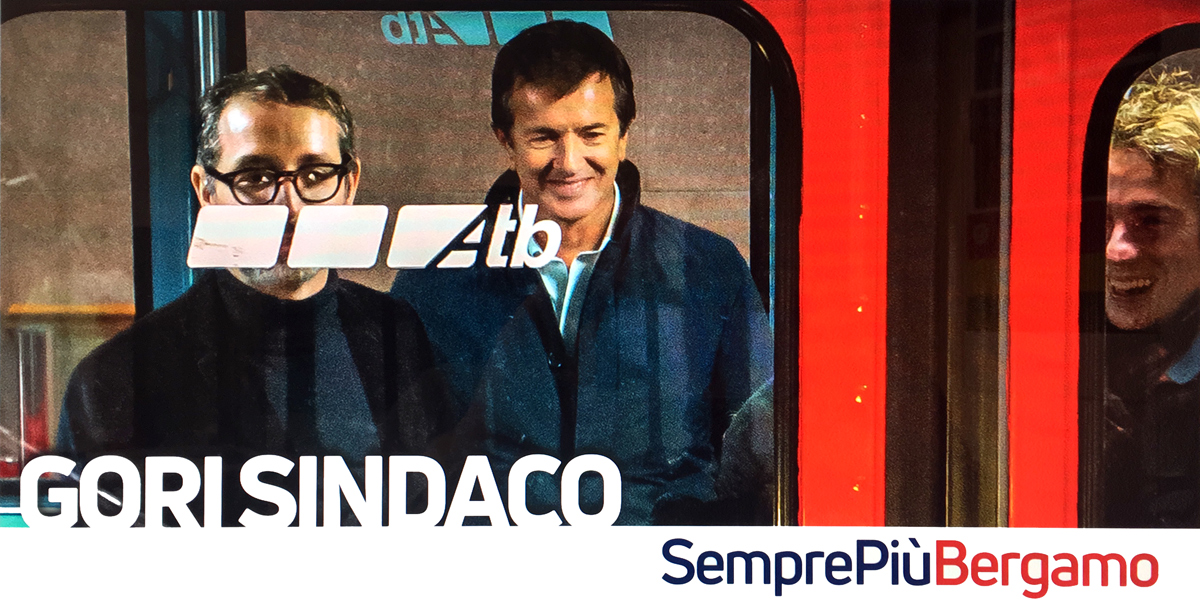Un bellissimo scatto rubato di Sergio Agazzi con Giorgio sul bus