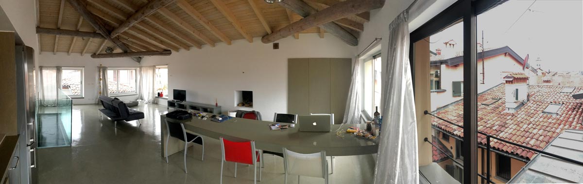 La bella casa-studio di Titina in centro a Bergamo dove ho vissuto la campagna
