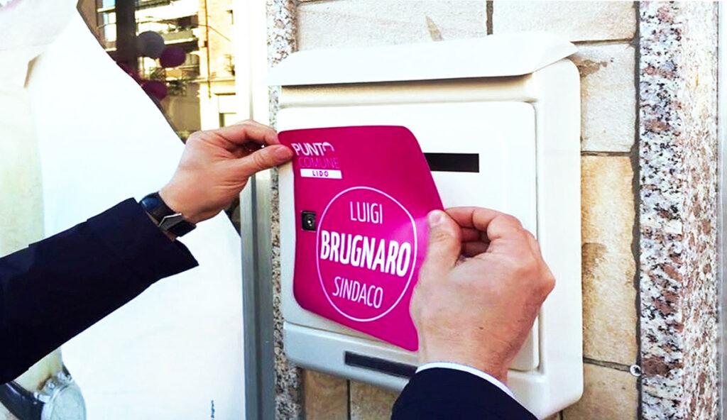Una cassetta delle lettere all’esterno di ogni Punto comune