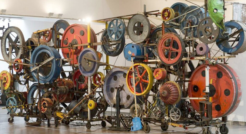 (Questa scultura del grande Tinguely mi sembra descriva bene la complessità di quella azzardata coalizione politica).
