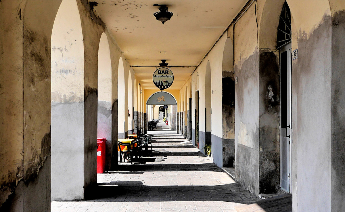 I portici di Calata Cuneo